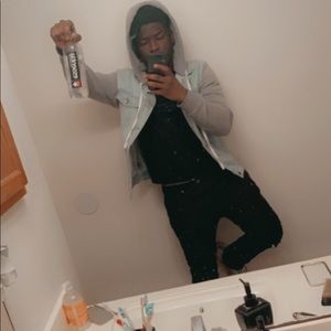 Meet your Posher, Abdoulie